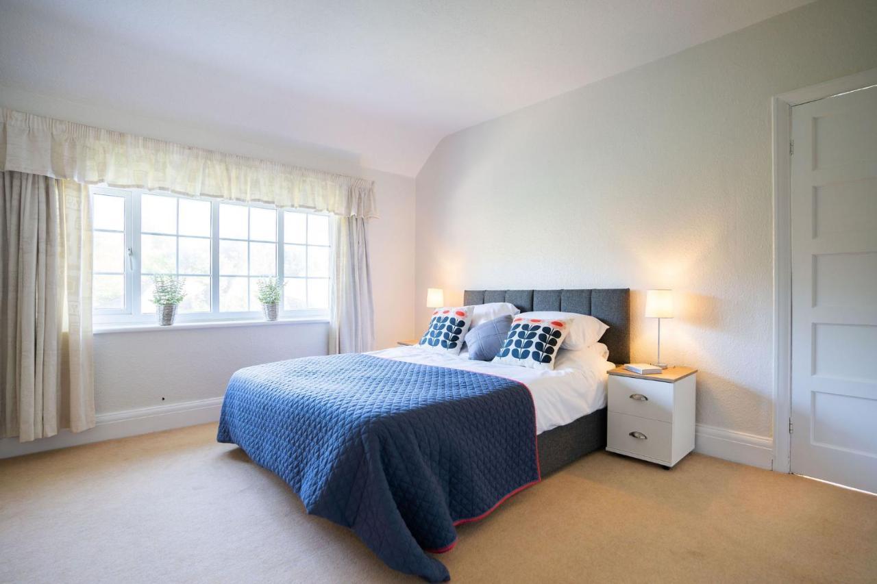 Beautiful Detached Home In Quaint Village Setting ウェザビー エクステリア 写真