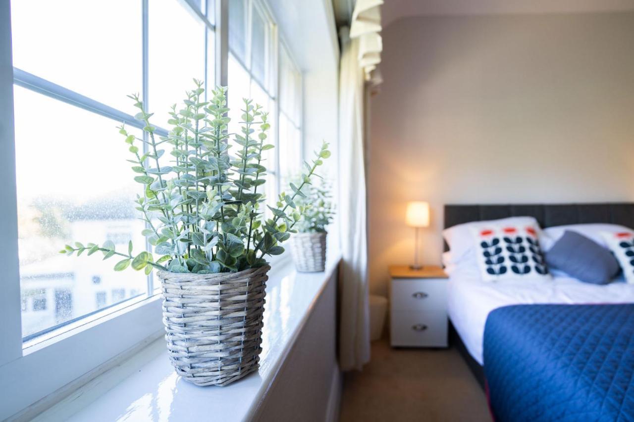 Beautiful Detached Home In Quaint Village Setting ウェザビー エクステリア 写真